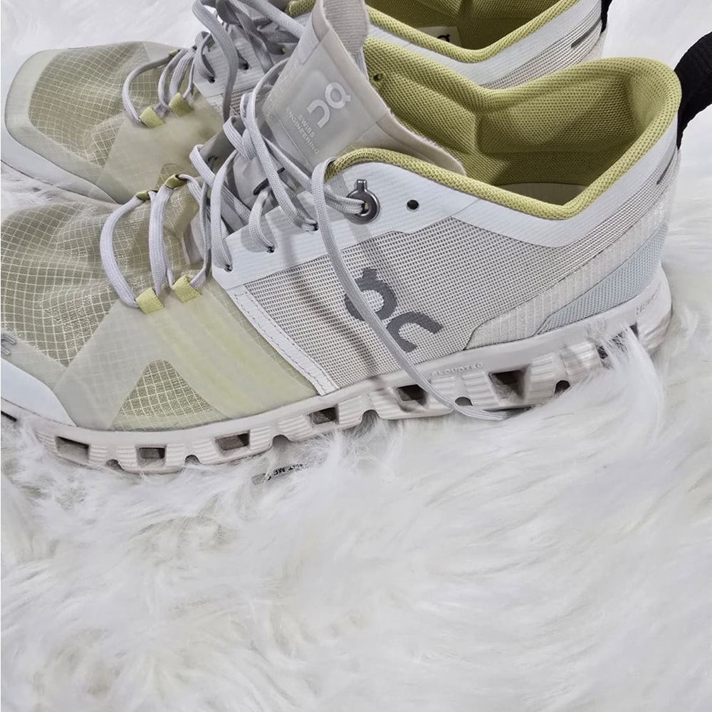 On Running Women's Athletic Shoes in White and Cream